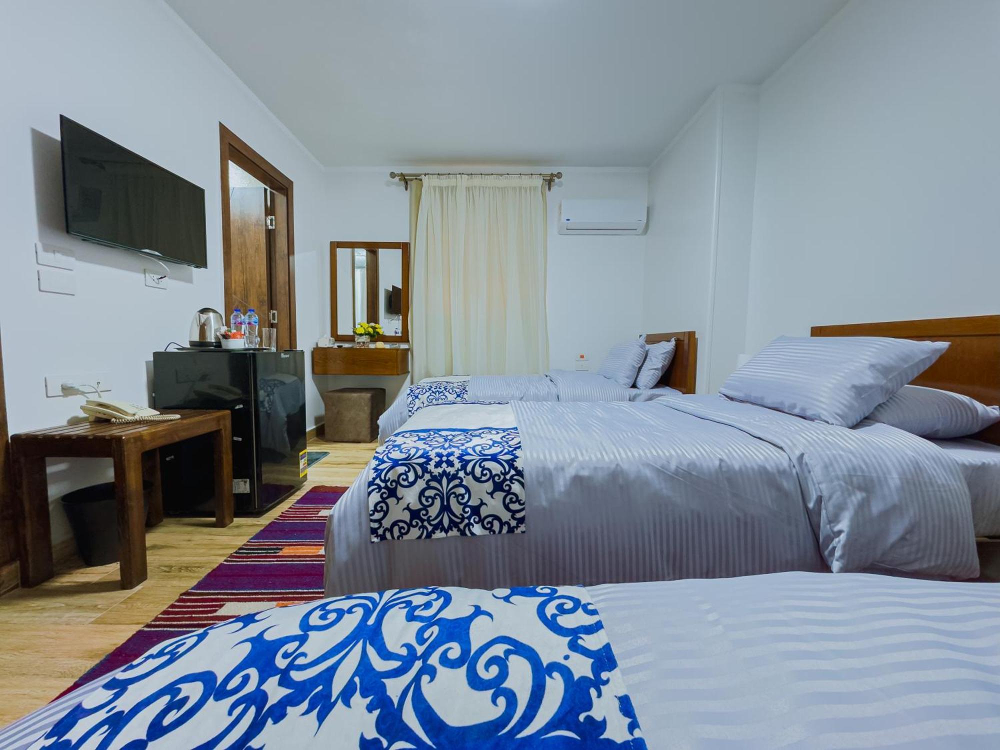 Royal Crown Hotel Giza Pyramids View Kafrat al Jabal Номер фото